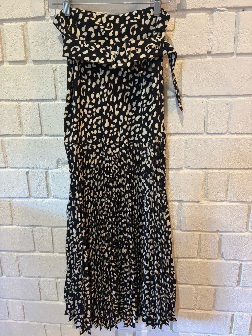Anthropologie (Bardot) Black and Cream Leopard Print Pleated Maxi Skirt